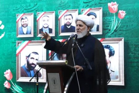 حجت الاسلام حاجتی در مراسم گرامیداشت شهدای دولت و شهدای خدمت در یادمان شهید هاشمی اهواز