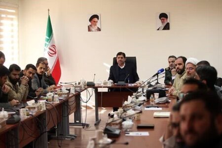 نشست منتخبین جهادگران کشور با دکتر مخبر مشاور و دستیار رهبر معظم انقلاب