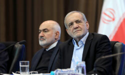 ۲۲ تفاهم‌نامه همکاری در خوزستان با حضور رییس‌جمهور منعقد گردید