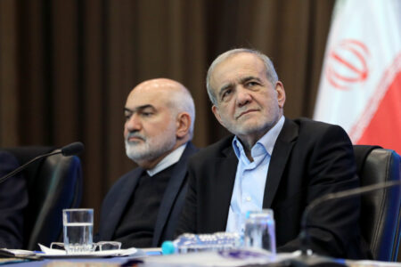 ۲۲ تفاهم‌نامه همکاری در خوزستان با حضور رییس‌جمهور منعقد گردید