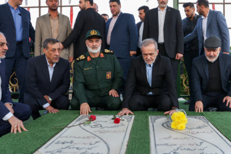 خلاصه خبرهای حضور وزرا و اعضای کابینه به شهرستان ها  در سفر رییس جمهور به خوزستان