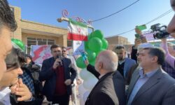 نواختن زنگ انقلاب در دبیرستان خوروش شهرستان کارون با حضور استاندار خوزستان