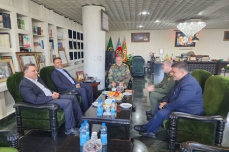 نشست مشترک نماینده و فرماندار مسجدسلیمان با فرمانده نیروی زمینی ارتش جمهوری اسلامی ایران