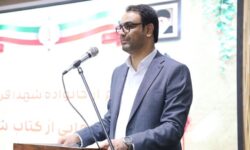 مدیر کل آموزش و پرورش خوزستان : خانواده بزرگ تعلیم و تربیت به خانوادههای شهدا میبالد و همواره خود را مدیون آنها میداند.