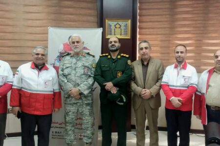 سردار عبدالرضا مراد حاجتی  :  خدمت بی‌منت،ایثارگری و حمایت از مردم ؛  ویژگی‌هایی مشترک میان مدافعان این مرز و بوم و داوطلبان جمعیت هلال‌احمر است