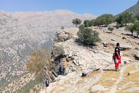 معاون امداد و نجات هلال احمر خوزستان :ادامه عملیات گسترده برای جست‌وجوی فرد مفقودشده در ارتفاعات صعب‌العبور اندیکا