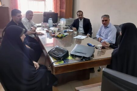 نشست تخصصی کارگروه آموزش و فناوری مجمع  بسیجیان ناحیه امام علی (ع) اهواز  با تأکید بر حل علمی مسائل کشور