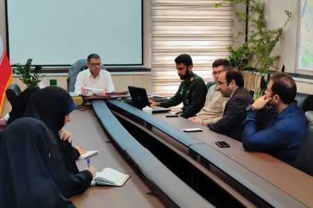 رئیس مجمع بسیجیان ناحیه امام علی(ع) اهواز در نشست با شهردار منطقه ۸ بر همکاری و هم‌افزایی برای رفع معضلات شهری و تحقق حقوق شهروندی تأکید کرد.