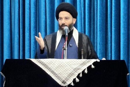 موسوی خطیب جمعه مسجدسلیمان : دشمن بداند مردمِ غیورِ «شهر اولین‌ها» از هیچ‌کس جز خدا نمی‌ترسند