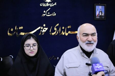 نیایش امیرپرست‌زاده مدال خود را به مدرسه میناب اهدا کرد / تقدیر استاندار خوزستان