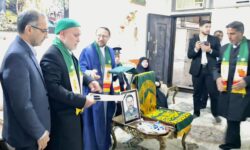 تجلیل از ۴۲ خانواده شهید جنگ رمضان در قالب پویش «آبروی ایران»