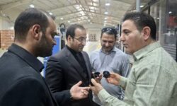بازدید مجمع نخبگان اهواز از پارس پلاستیک: تأکید بر نقش کارگران در نبرد اقتصادی