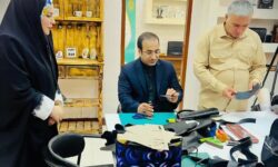 بازدید رئیس مجمع نخبگان اهواز از تعاونی چرمدوزی «ستاره اهواز»