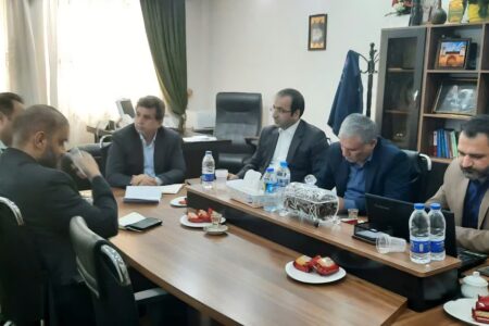 نشست هم‌افزایی مجمع بسیجیان ناحیه امام علی(ع) اهواز با معاونت اقتصادی استانداری خوزستان