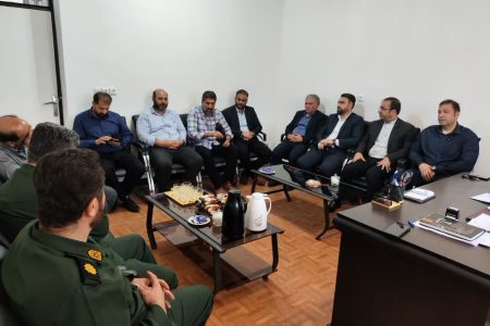 بررسی نظام مسائل و برنامههای هفته دفاع مقدس در مجمع بسیجیان ناحیه امام علی(ع) اهواز