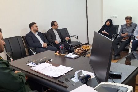 بررسی و پیگیری معضلات بهداشتی مناطق کم‌برخوردار شرق اهواز در نشست مجمع بسیجیان و مرکز بهداشت
